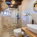 Leni House Holiday home