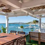Leni House Holiday home Murter
