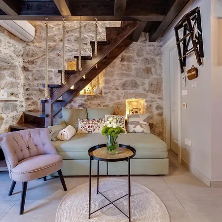 Leni House * 穆泰尔岛