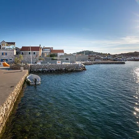 Luxury Leni Nyaraló